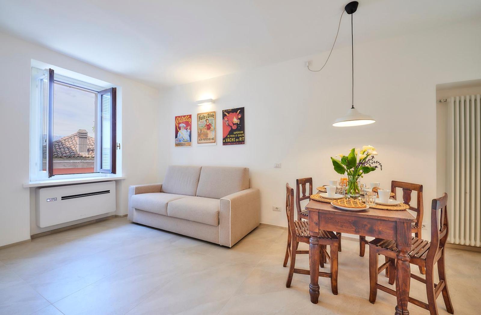 Sisters' House Apartment Варена Екстериор снимка
