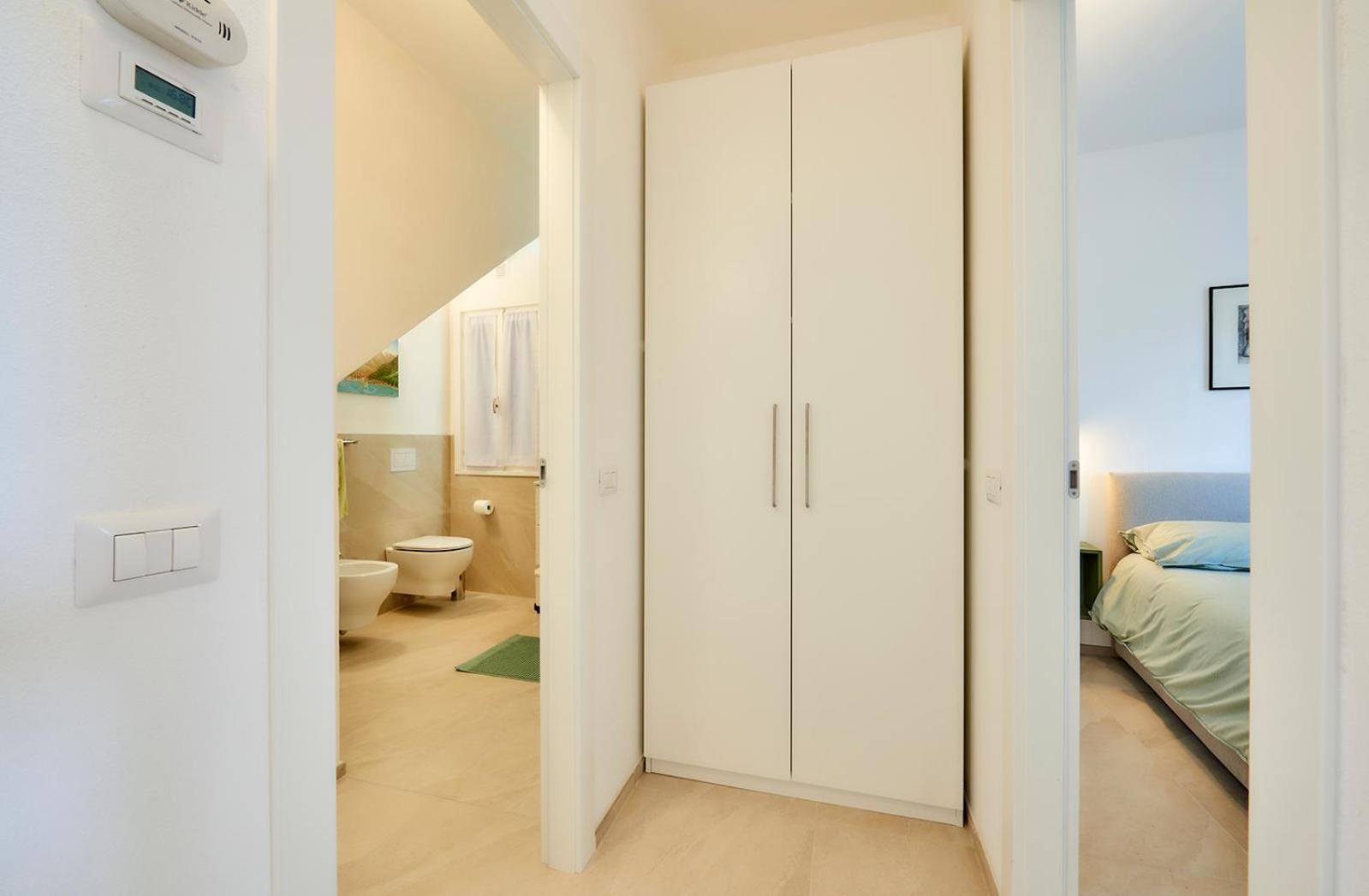 Sisters' House Apartment Варена Екстериор снимка